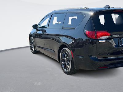 2018 Chrysler Pacifica FWD Minivan for sale #PF2659P - photo 2