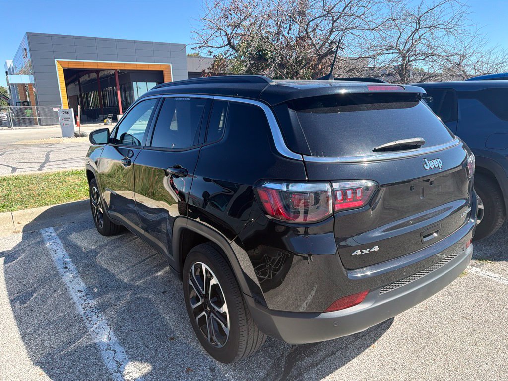 Used 2023 Jeep Compass - photo 2