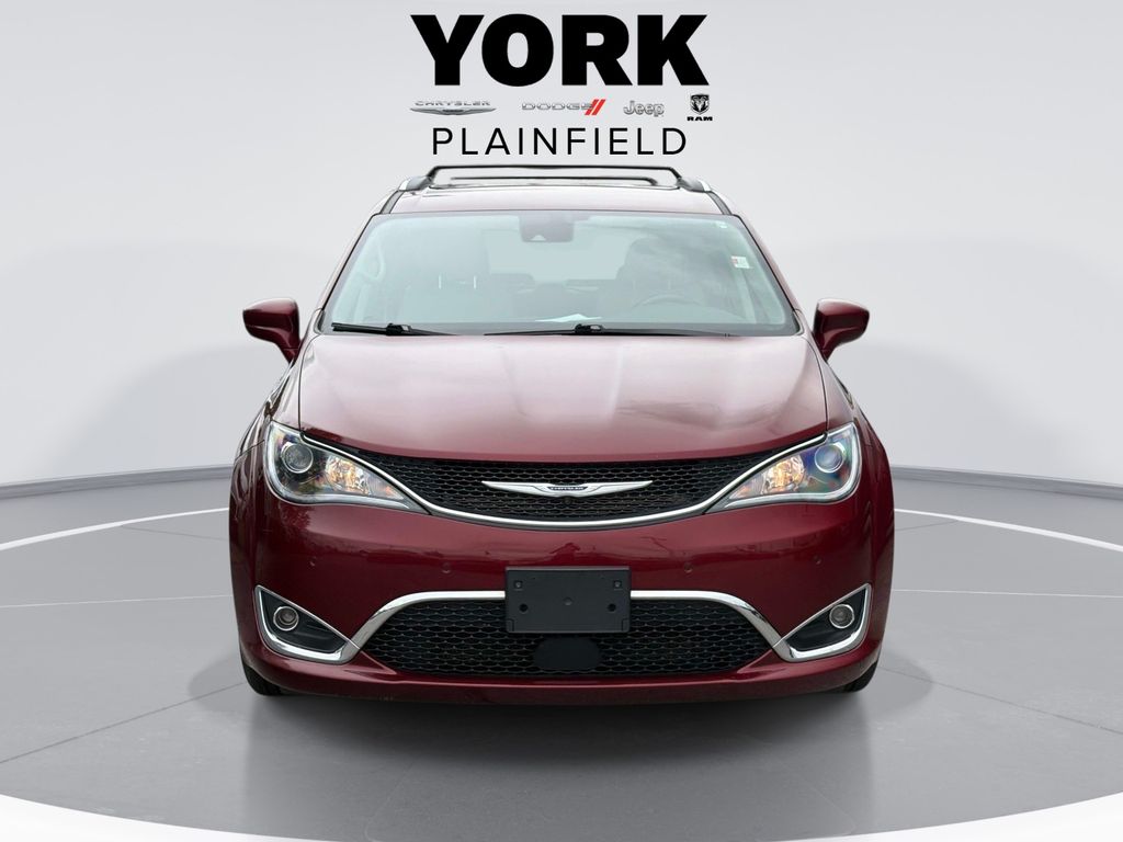 Used 2020 Chrysler Pacifica - photo 2
