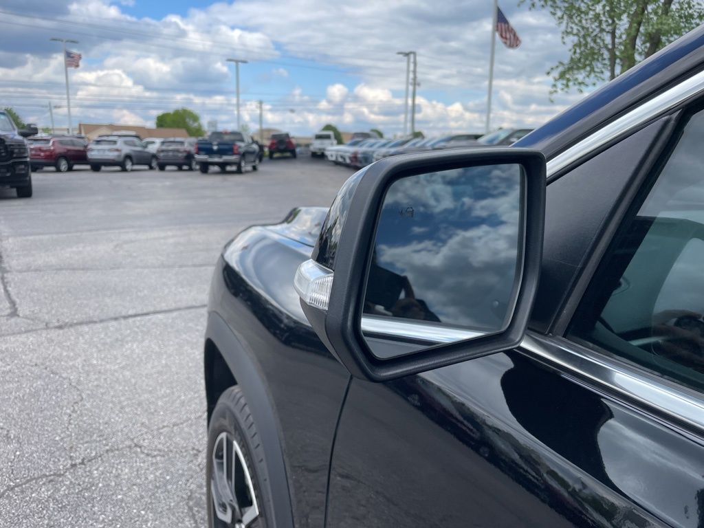 Used 2020 GMC Acadia - photo 12