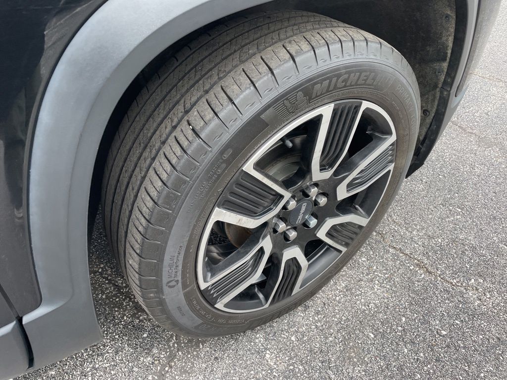 Used 2020 GMC Acadia - photo 16