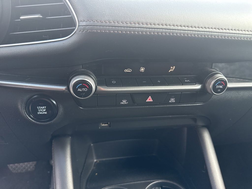 Used 2020 Mazda3 - photo 15