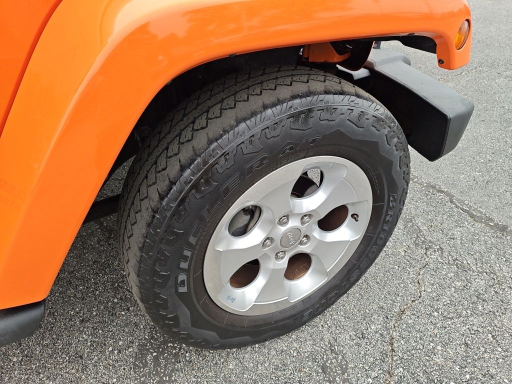 Used 2013 Jeep Wrangler - photo 15