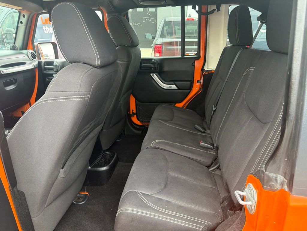 Used 2013 Jeep Wrangler - photo 17