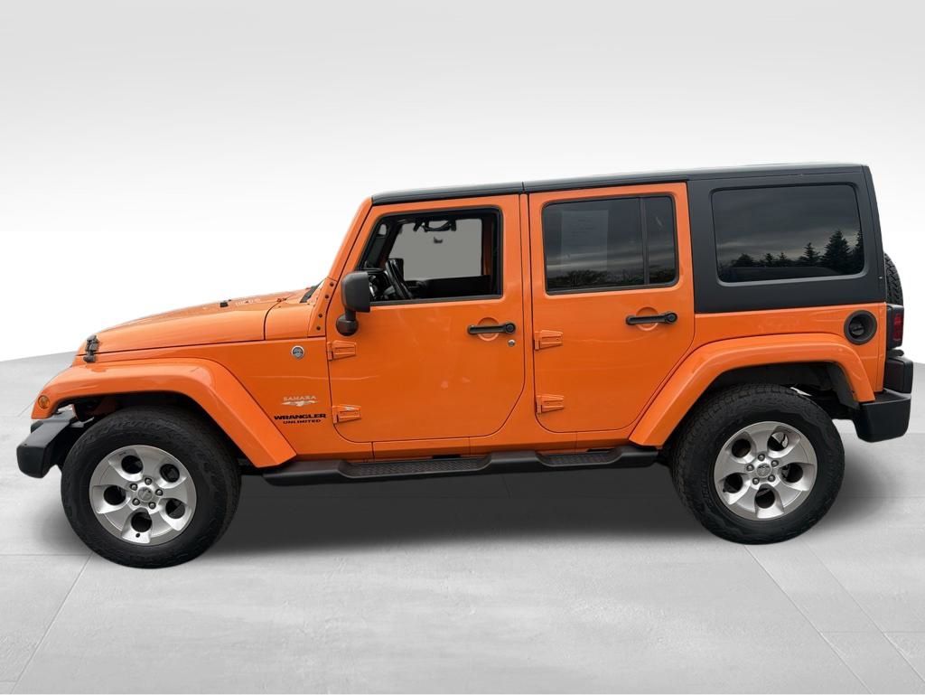 Used 2013 Jeep Wrangler - photo 2