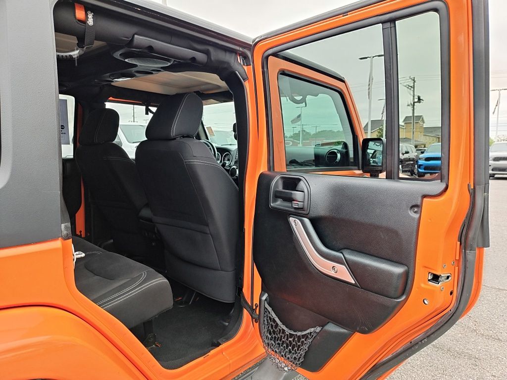 Used 2013 Jeep Wrangler - photo 24