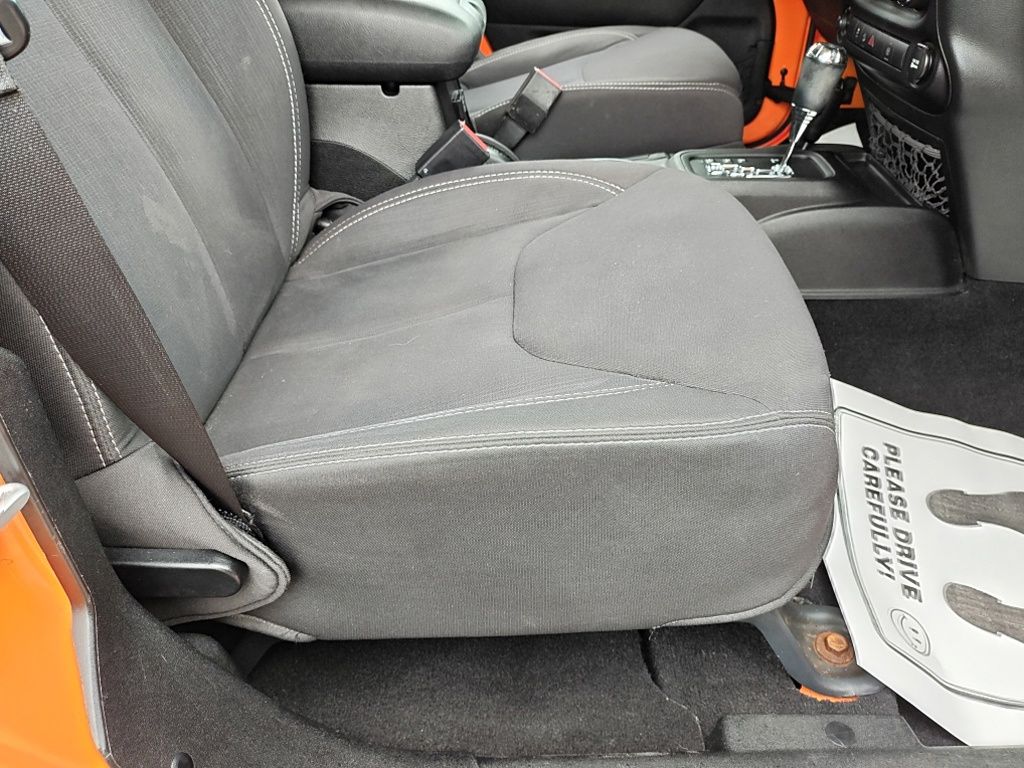 Used 2013 Jeep Wrangler - photo 29