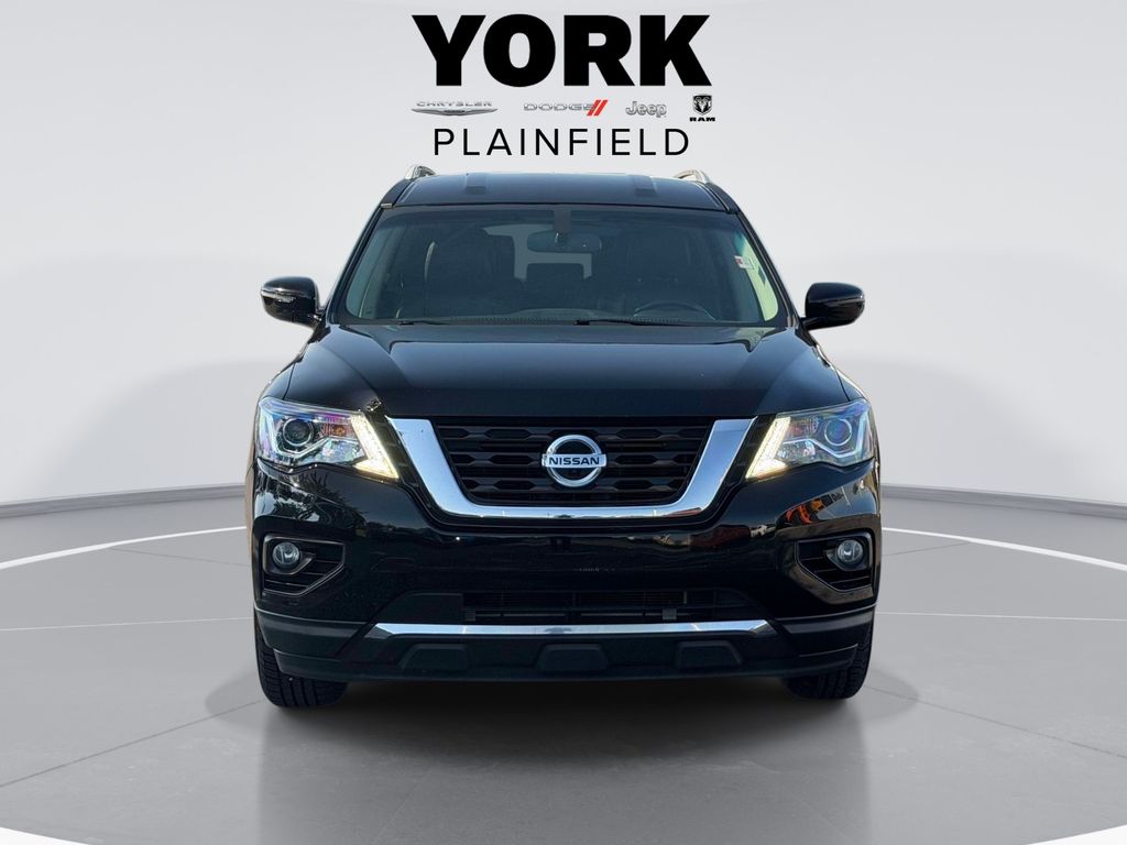Used 2018 Nissan Pathfinder - photo 2