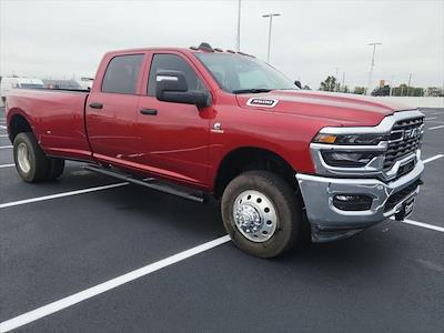 New 2026 Ram 3500 Tradesman Crew Cab 4x4 DRW Pickup for sale #1151005 - photo 2