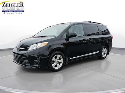 2019 Toyota Sienna FWD Minivan for sale #26107A - photo 1