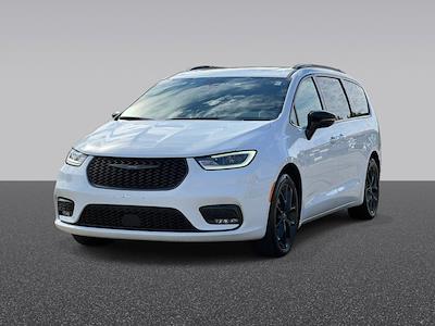 2025 Chrysler Pacifica FWD Minivan for sale #CSR552984 - photo 2