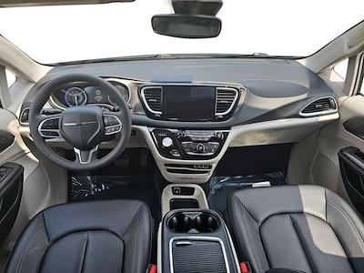 2024 Chrysler Pacifica FWD Minivan for sale #P10814 - photo 2