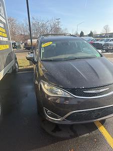 Used 2018 Chrysler Pacifica Limited Minivan for sale #P10886A - photo 2