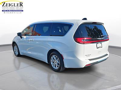 2024 Chrysler Pacifica FWD Minivan for sale #P10918 - photo 2