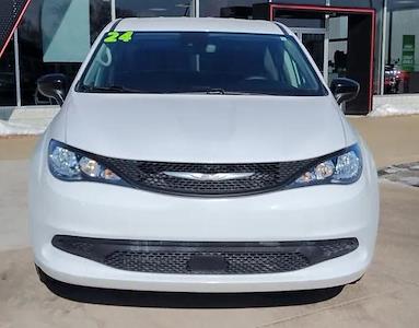 Used 2024 Chrysler Voyager - photo 1