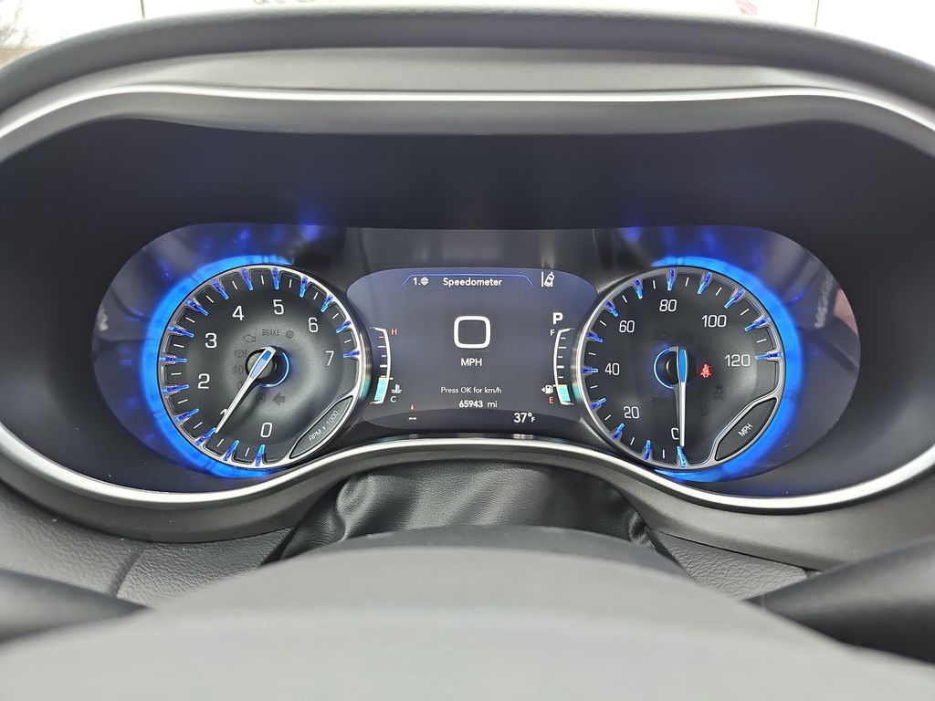 Used 2024 Chrysler Pacifica - photo 22