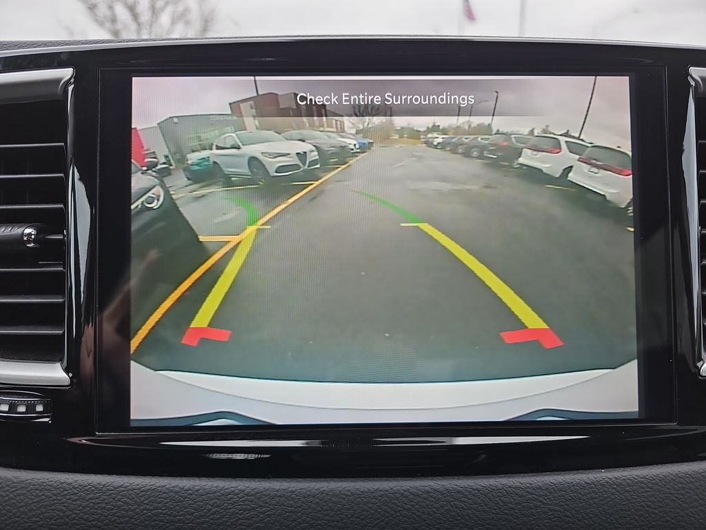 Used 2024 Chrysler Pacifica - photo 26