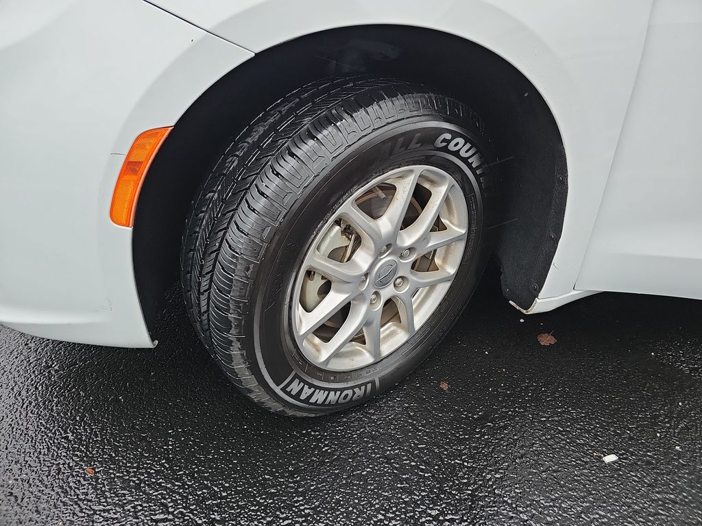 Used 2024 Chrysler Pacifica - photo 34