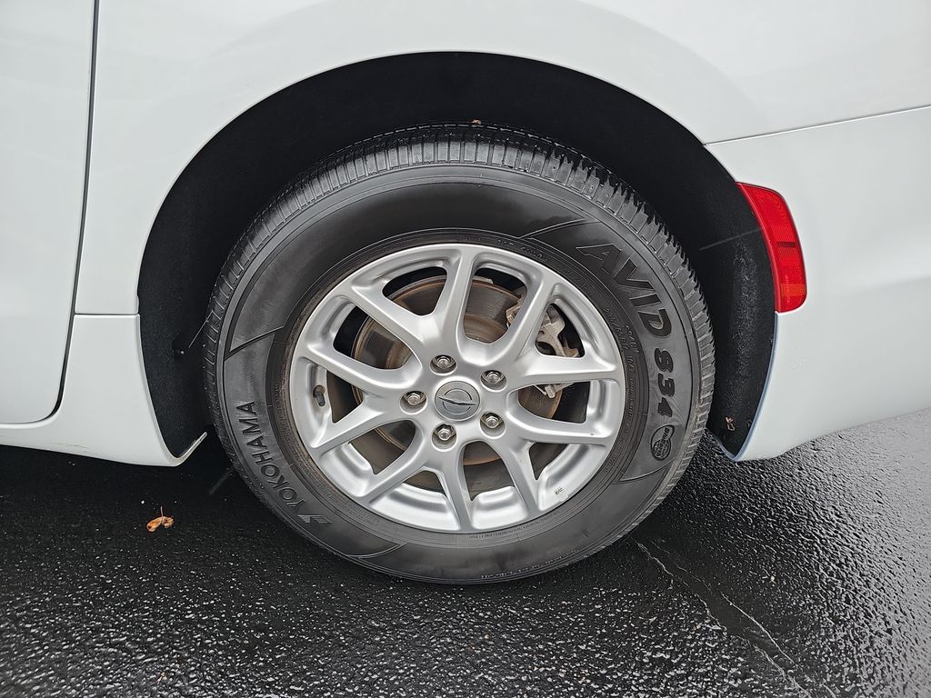Used 2024 Chrysler Pacifica - photo 35