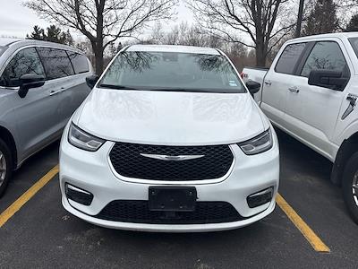 Used 2024 Chrysler Pacifica - photo 1