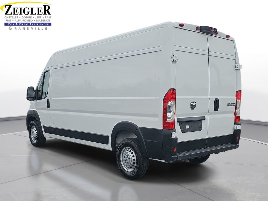 Used 2025 Ram ProMaster 3500 - photo 2