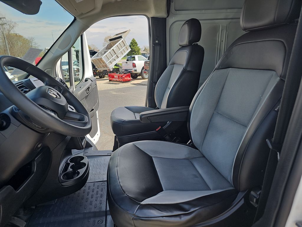 Used 2023 Ram ProMaster 2500 - photo 17