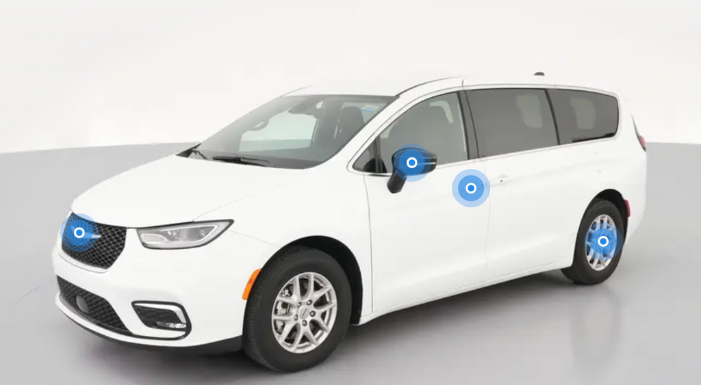 Used 2023 Chrysler Pacifica - photo 1