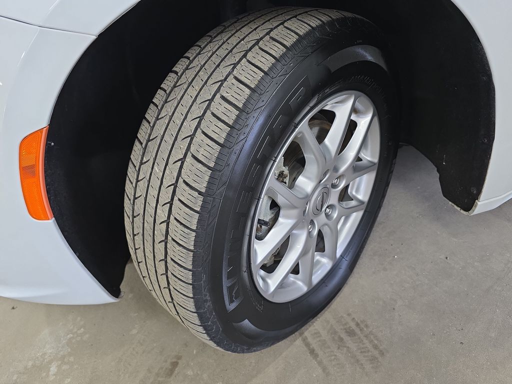 Used 2024 Chrysler Pacifica - photo 36
