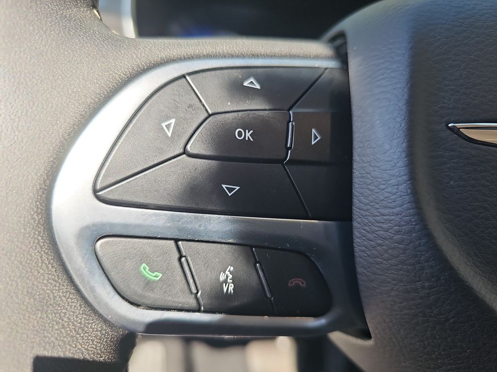 Used 2024 Chrysler Pacifica - photo 23