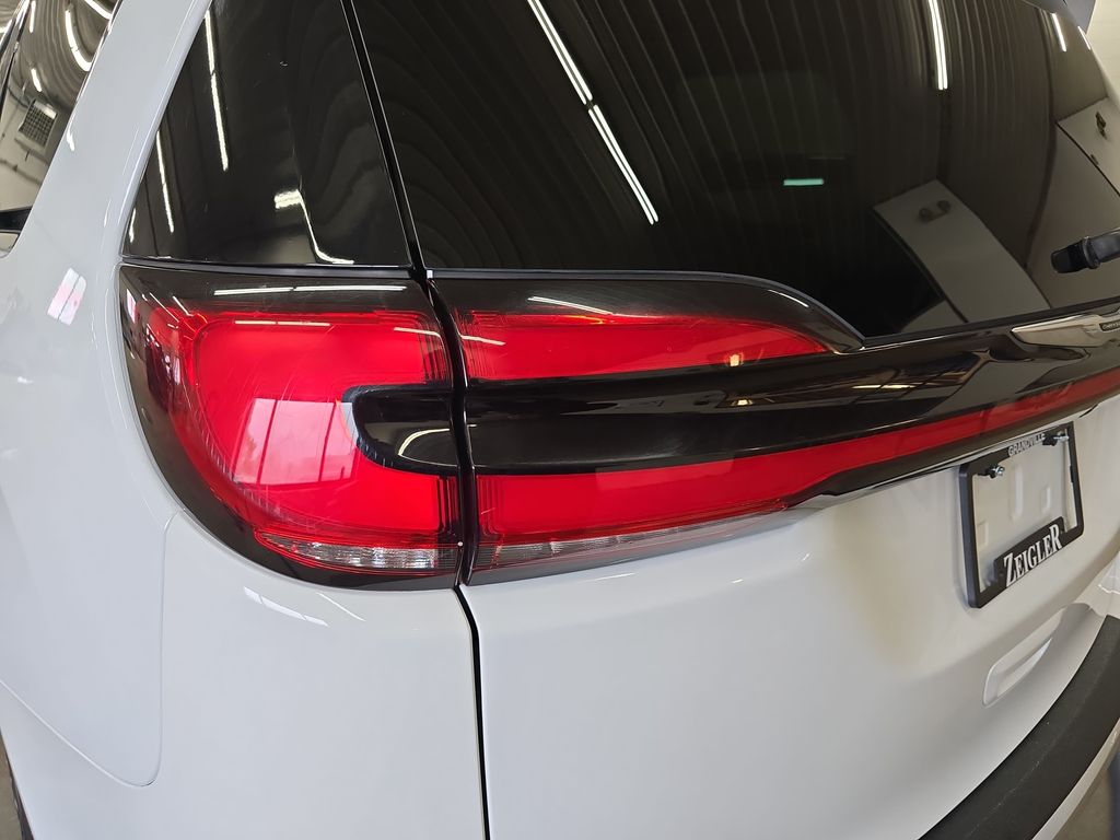 Used 2024 Chrysler Pacifica - photo 38
