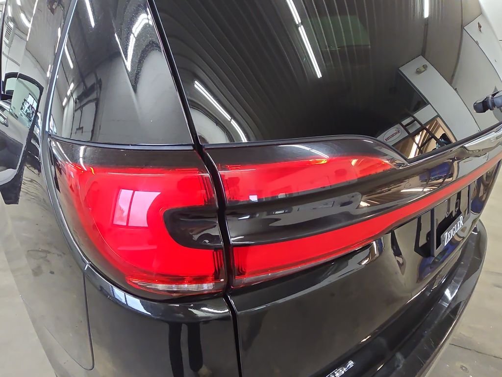 Used 2023 Chrysler Pacifica - photo 38