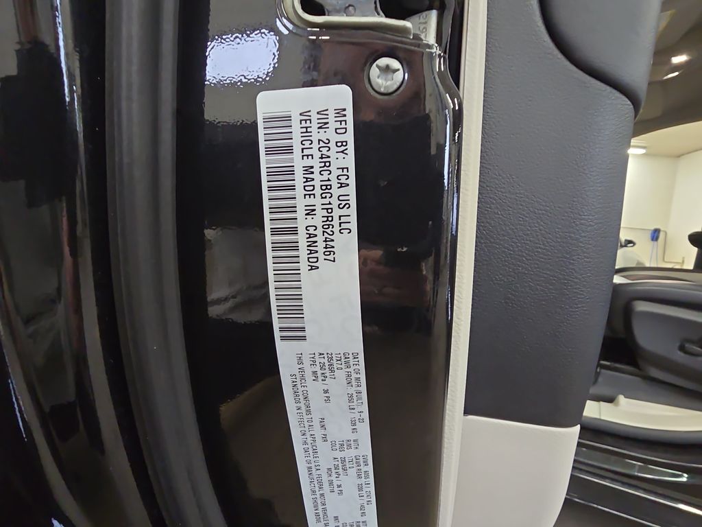 Used 2023 Chrysler Pacifica - photo 40