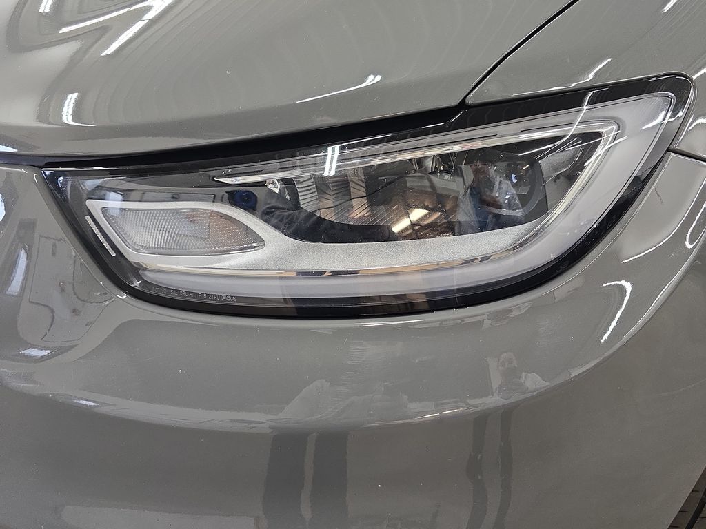 Used 2025 Chrysler Pacifica - photo 35