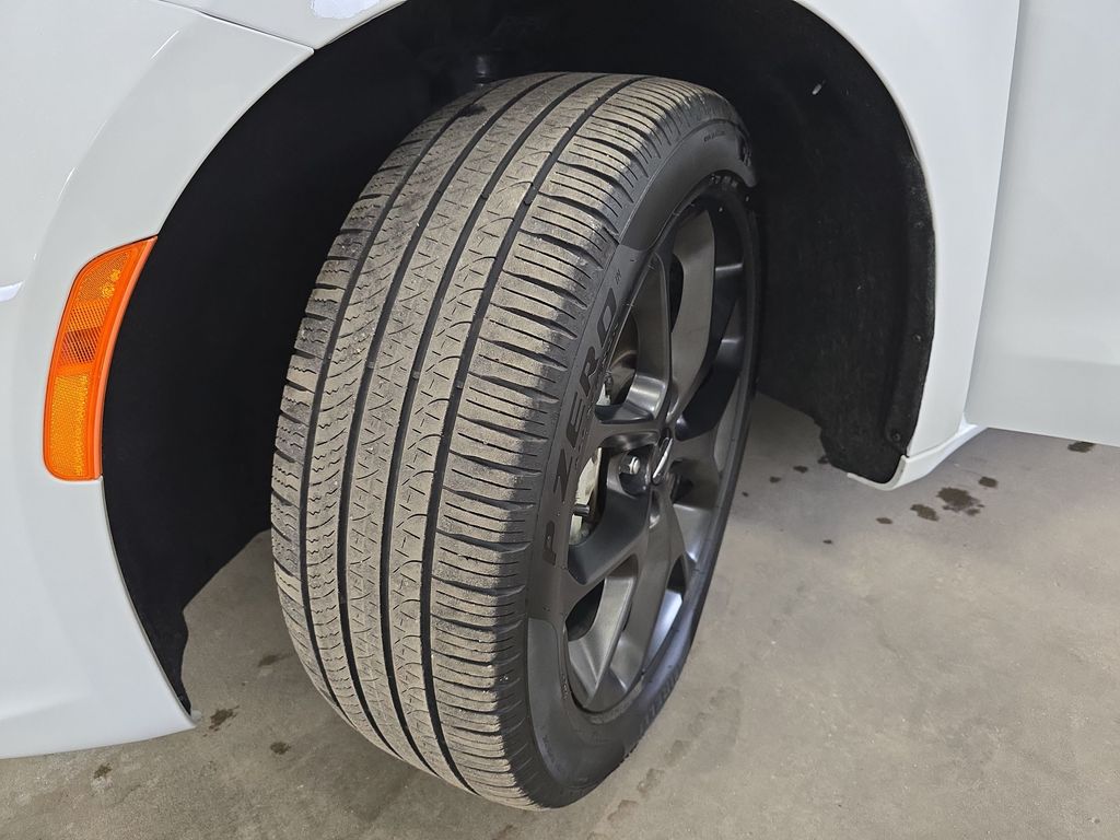 Used 2025 Chrysler Pacifica - photo 37
