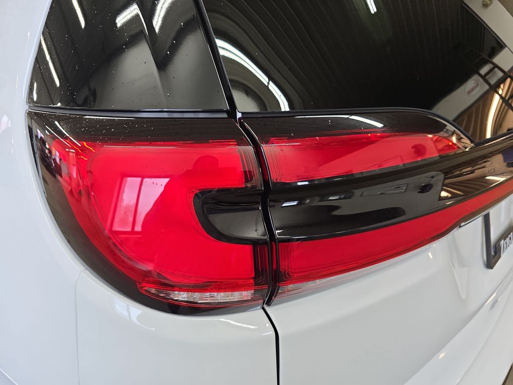 Used 2025 Chrysler Pacifica - photo 39