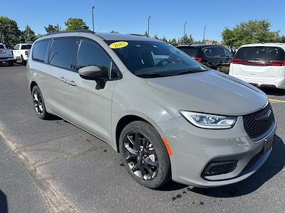 2023 Chrysler Pacifica AWD Minivan for sale #P11148 - photo 1