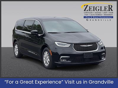 2025 Chrysler Pacifica FWD Minivan for sale #P11242 - photo 1