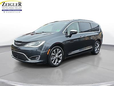 2020 Chrysler Pacifica FWD Minivan for sale #PREA45433A - photo 1