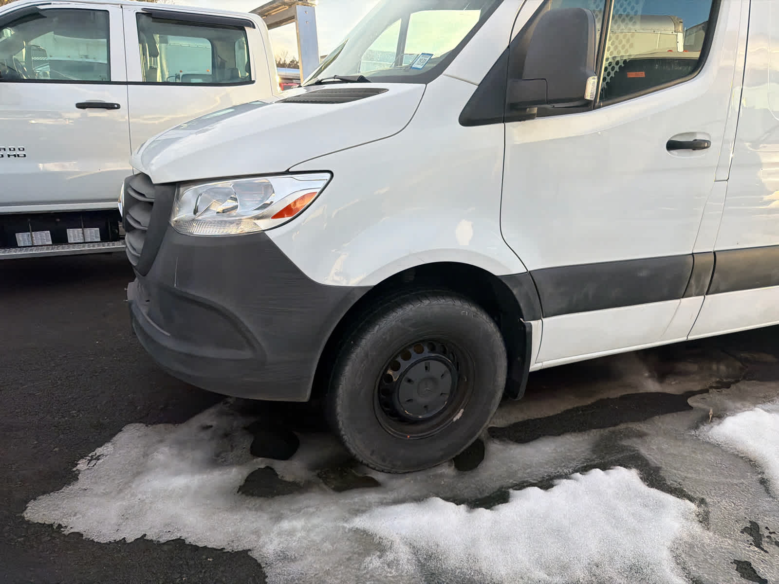 Used 2021 Mercedes-Benz Sprinter 1500 - photo 5
