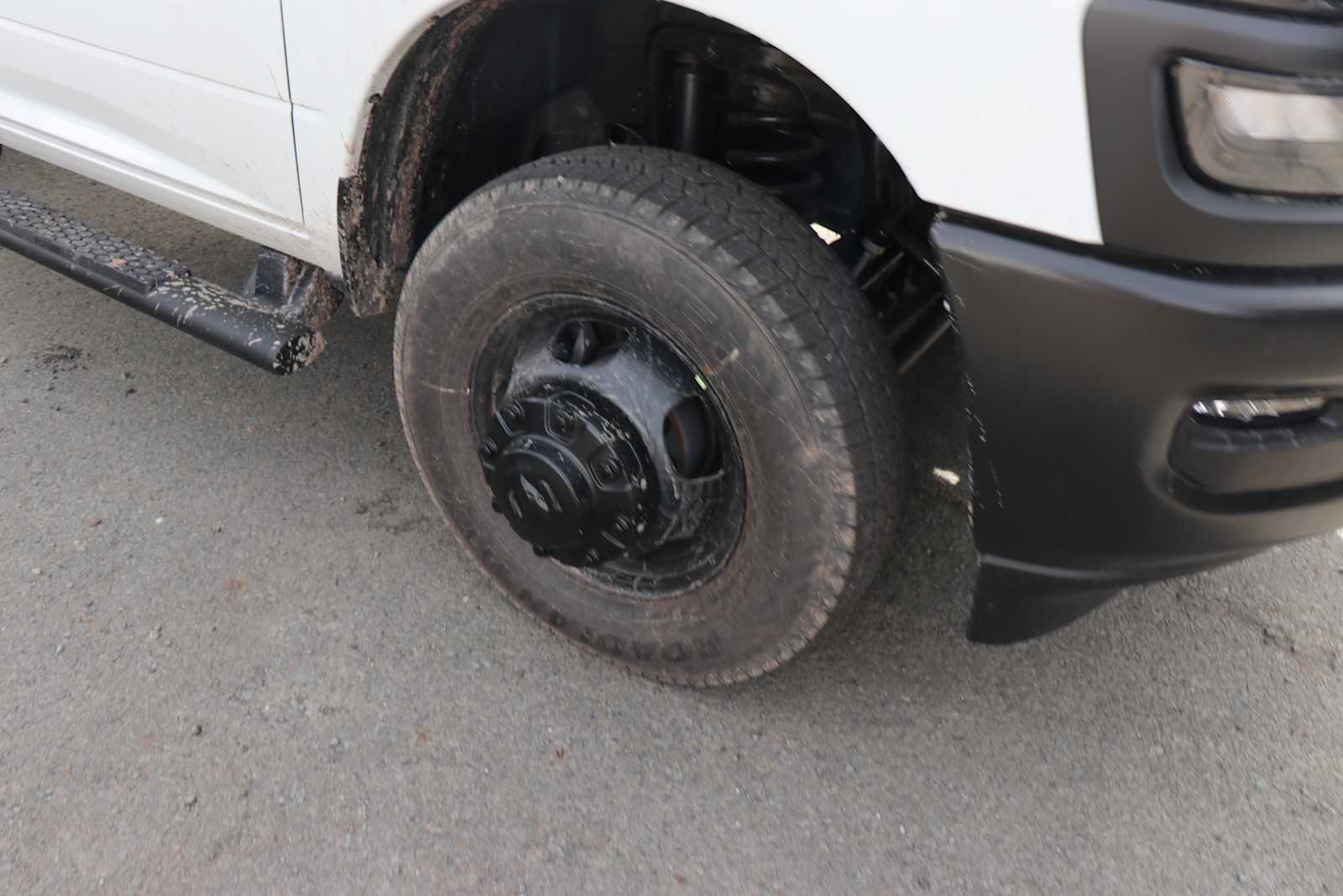 New 2026 Ram 3500 - photo 8