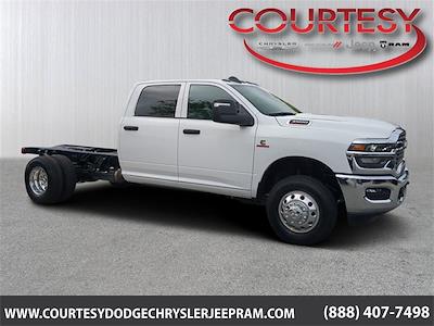 2025 Ram 3500 Crew Cab DRW 4x4 Cab Chassis for sale #25CT273 - photo 1