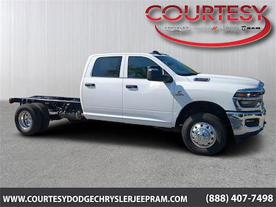 2025 Ram 3500 Crew Cab DRW 4x4 Cab Chassis for sale #25CT274 - photo 1