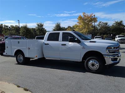2025 Ram 3500 Crew Cab DRW 4WD Cab Chassis for sale #25CT376 - photo 2