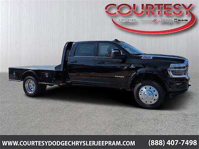 New 2026 Ram 5500 Big Horn Crew Cab 4x4 Flatbed Truck for sale #26CT025 - photo 1