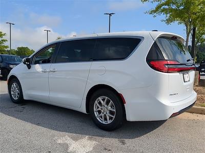 2023 Chrysler Pacifica FWD Minivan for sale #P7298 - photo 2
