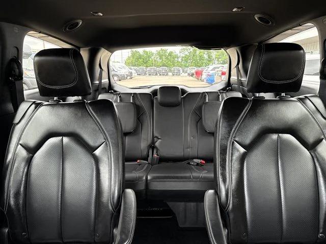 Used 2023 Chrysler Pacifica - photo 18