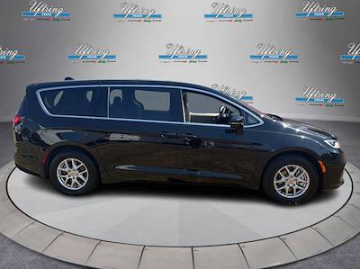 2024 Chrysler Pacifica FWD Minivan for sale #2472223 - photo 2