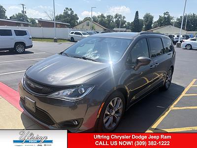 2018 Chrysler Pacifica FWD Minivan for sale #JR289337 - photo 1