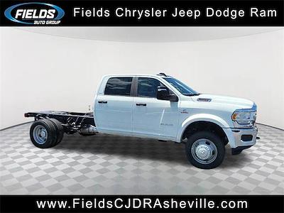 New 2024 Ram 4500 SLT Crew Cab 4x4 60 CA Cab Chassis for sale #CRG164965 - photo 1