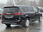 Used 2025 Chrysler Pacifica Select Minivan for sale #226428 - photo 1